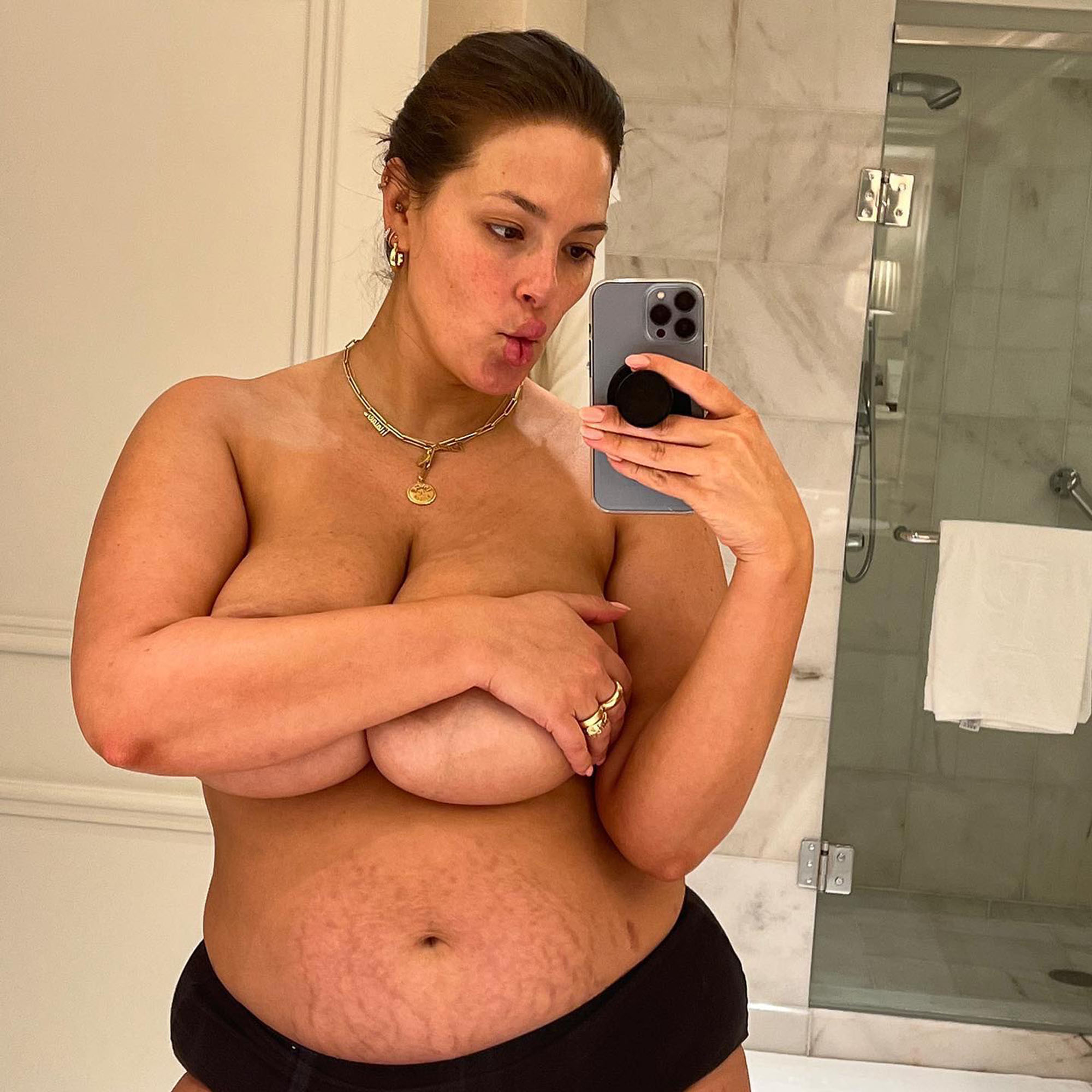 brenda gaddess recommends ashley graham nip slip pic