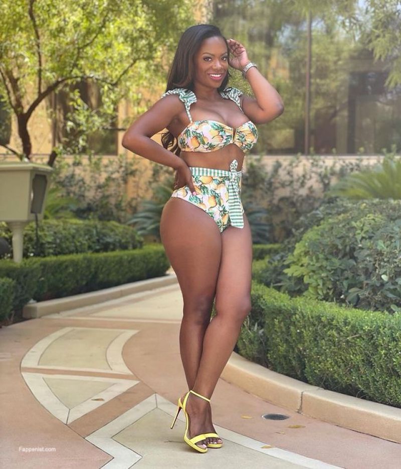 chris lesch recommends kandi burruss nude pictures pic