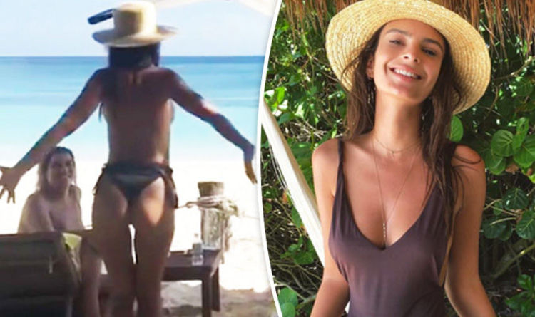 amanda staudinger add photo emily ratajkowski topless mexican beach