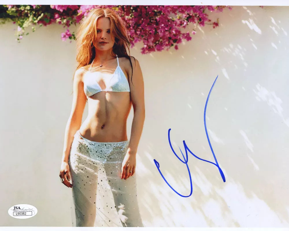 cory farquhar recommends mena suvari sexy pic