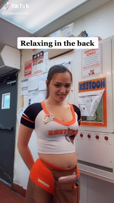 Best of Sexy hooters girl