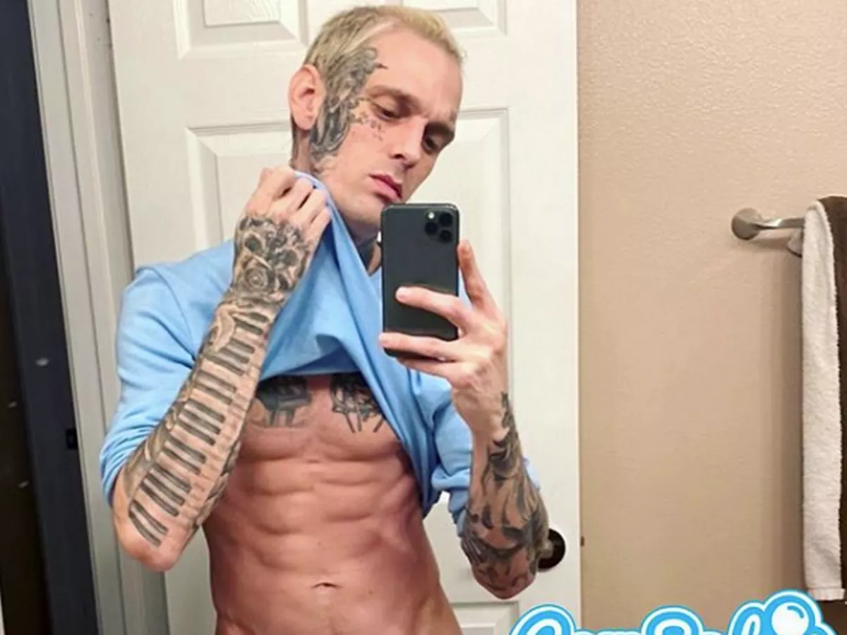 adekola collins add aaron carter porn photo