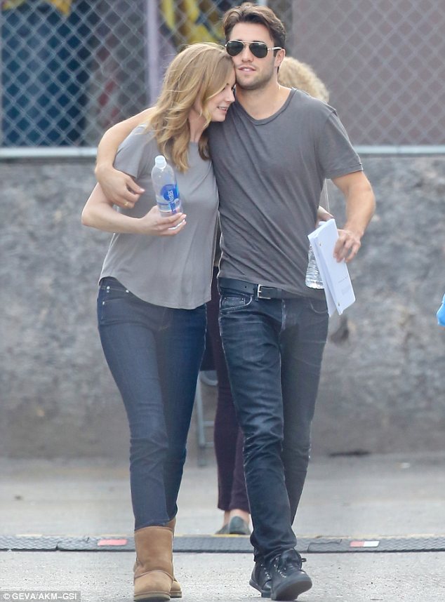 Emily Vancamp Leaked ball sucking